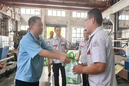 奋斗季丨海立集团领导赴海立特冷开展防暑降温慰问工作